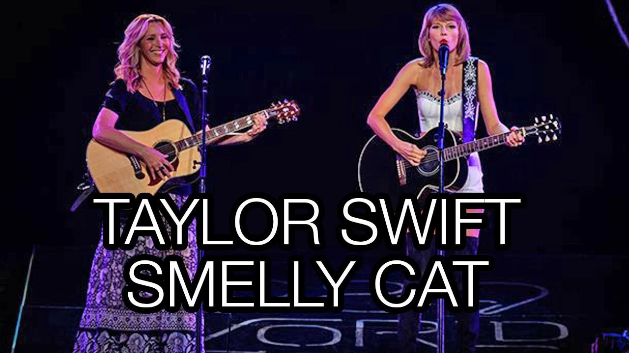 Taylor Swift & Lisa Kudrow Sing ‘Smelly Cat’ LIVE at Staples Center in Los Angeles taylor-swift-smelly-cat-lisa-kudrow-staples-center-los-angeles