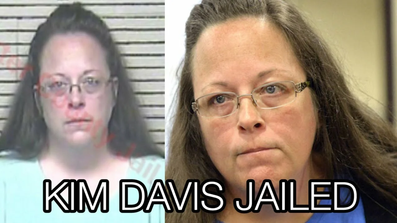 Kentucky Clerk Kim Davis Arrested for Denying Same Sex Marriage License, Crowd Cheers
